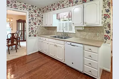 2009 Westover Terrace, Burlington, NC 27215 - Photo 12