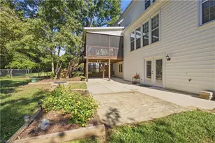 3609 Blairwood St, High Point, NC 27265 - Photo 38