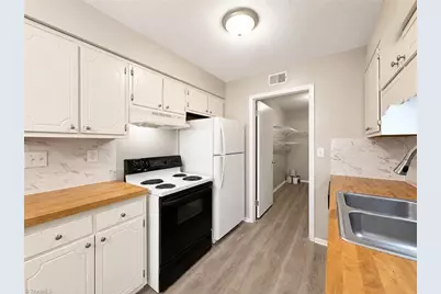 2235 Sunderland Road #98c, Winston-Salem, NC 27103 - Photo 6