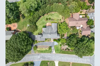 902 Sedgewick Lane, High Point, NC 27262 - Photo 6