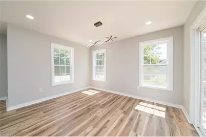2934 S Stratford Road, Winston-Salem, NC 27103 - Photo 4