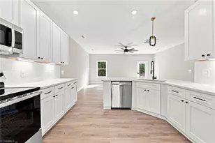 5924 N Church St, Greensboro, NC 27455 - Photo 8