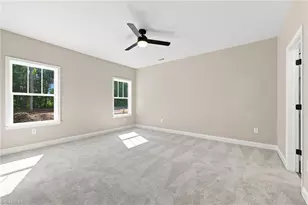 5924 N Church St, Greensboro, NC 27455 - Photo 18