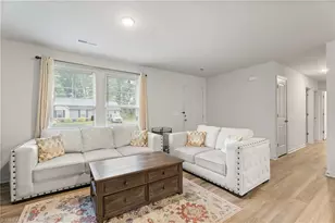 3149 Misty Ridge Dr, Winston-Salem, NC 27107 - Photo 4