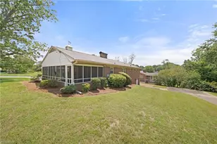 2801 Deerwood Dr, Winston-Salem, NC 27103 - Photo 28