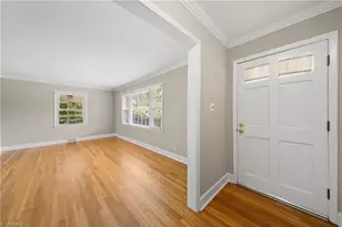 2801 Deerwood Dr, Winston-Salem, NC 27103 - Photo 4