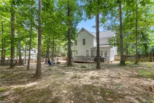 2000 Warwickshire Dr, Greensboro, NC 27455 - Photo 38