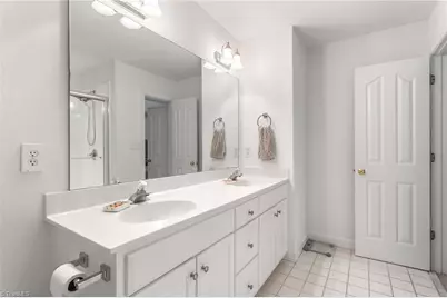 2000 Warwickshire Drive, Greensboro, NC 27455 - Photo 28