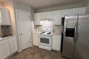 809 Topsail Dr, Browns Summit, NC 27214 - Photo 6
