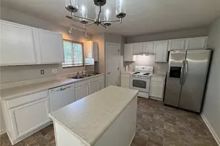 809 Topsail Dr, Browns Summit, NC 27214 - Photo 4