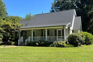 301 Shadowood Dr, Reidsville, NC 27320 - Photo 2
