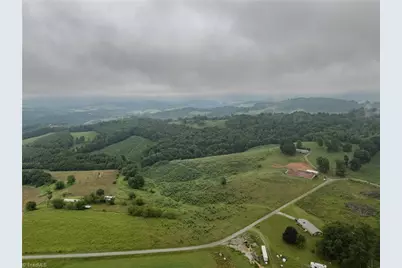 000 Bledsoe Road, Sparta, NC 28675 - Photo 14