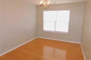 8 Rockport Ct, Greensboro, NC 27406 - Photo 8