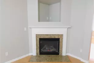 8 Rockport Ct, Greensboro, NC 27406 - Photo 2