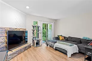 165 Forest View Dr, Winston-Salem, NC 27104 - Photo 2