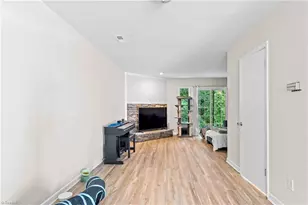 165 Forest View Dr, Winston-Salem, NC 27104 - Photo 6