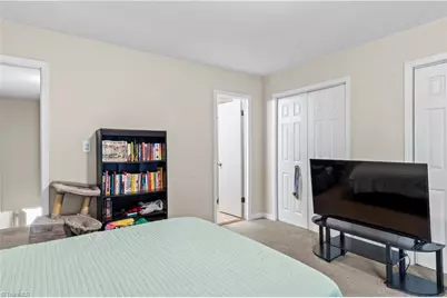 165 Forest View Drive, Winston-Salem, NC 27104 - Photo 14