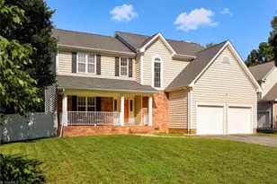 3905 Fairstone Pl, High Point, NC 27265 - Photo 2