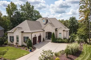 4347 Griffins Gate Ln, Greensboro, NC 27407 - Photo 2