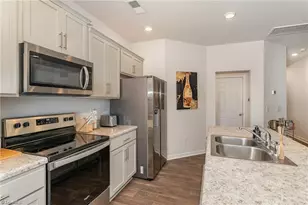 3805 Buckskin Wy, Greensboro, NC 27405 - Photo 2