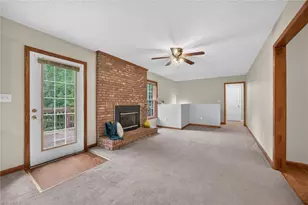6135 Narrow Way Ln, Winston-Salem, NC 27105 - Photo 12
