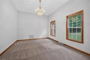 6135 Narrow Way Ln, Winston-Salem, NC 27105 - Photo 6