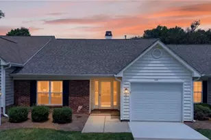 110 Mansfield Cir, Greensboro, NC 27455 - Photo 2