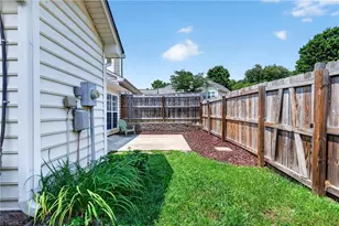 110 Mansfield Cir, Greensboro, NC 27455 - Photo 36