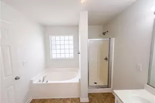 5439 Sky Hill Dr, Greensboro, NC 27301 - Photo 10