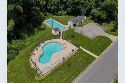 1829 Villa Drive, Greensboro, NC 27403 - Photo 24