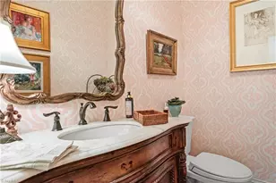 35 Sturbridge Ln, Greensboro, NC 27408 - Photo 20