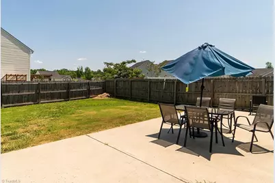 102 Seward Place, Burlington, NC 27217 - Photo 36