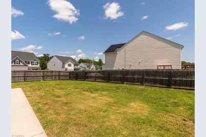 102 Seward Place, Burlington, NC 27217 - Photo 40