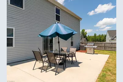 102 Seward Place, Burlington, NC 27217 - Photo 38