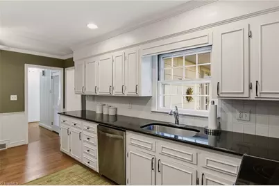 954 Vernon Avenue, Winston-Salem, NC 27106 - Photo 10