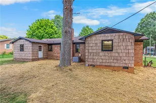 117 Hinshaw Ave, Yadkinville, NC 27055 - Photo 40