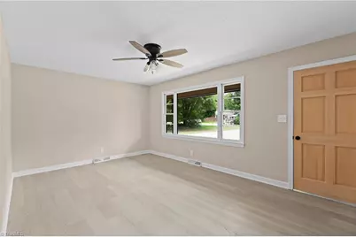 117 Hinshaw Avenue, Yadkinville, NC 27055 - Photo 16
