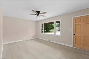 117 Hinshaw Ave, Yadkinville, NC 27055 - Photo 16