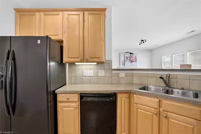 4045 Fountain Grove Drive, High Point, NC 27265 - Photo 12