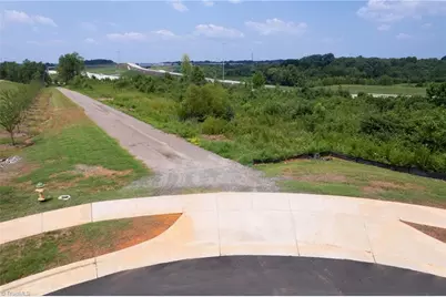2221 International Drive, Statesville, NC 28625 - Photo 12