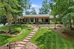 950 Croyden St, High Point, NC 27262 - Photo 2