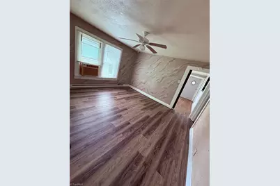 212 Ridgecrest Street, Thomasville, NC 27360 - Photo 4
