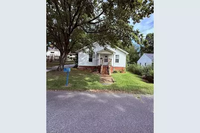 212 Ridgecrest Street, Thomasville, NC 27360 - Photo 1
