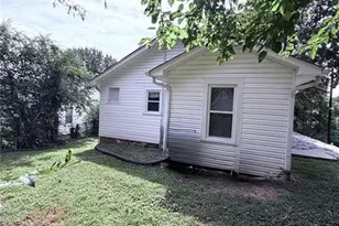 212 Ridgecrest St, Thomasville, NC 27360 - Photo 14