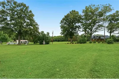 145 W Lake Road, Eden, NC 27288 - Photo 18