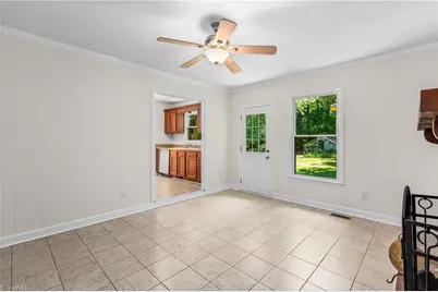 3913 Enterprise Road, Lexington, NC 27295 - Photo 12