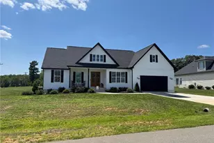 116 Providence Trl, Madison, NC 27025 - Photo 2
