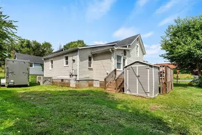 301 West End Boulevard, Madison, NC 27025 - Photo 4