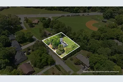 2112 Kello Drive, Greensboro, NC 27455 - Photo 2