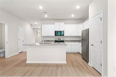 2122 Willow Glen Drive, Graham, NC 27253 - Photo 10